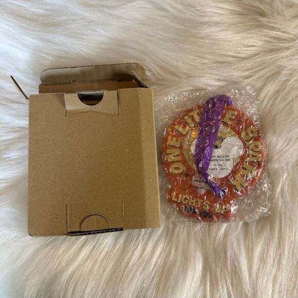 Figment Ceramic Sketchbook Ornament 2024 Epcot Disney NIB Sealed Disney NWT - Picture 3 of 6